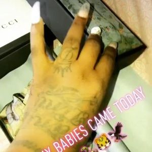 Meet your Posher, Diamond